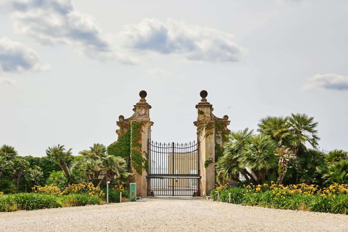 castello-borghese1-1